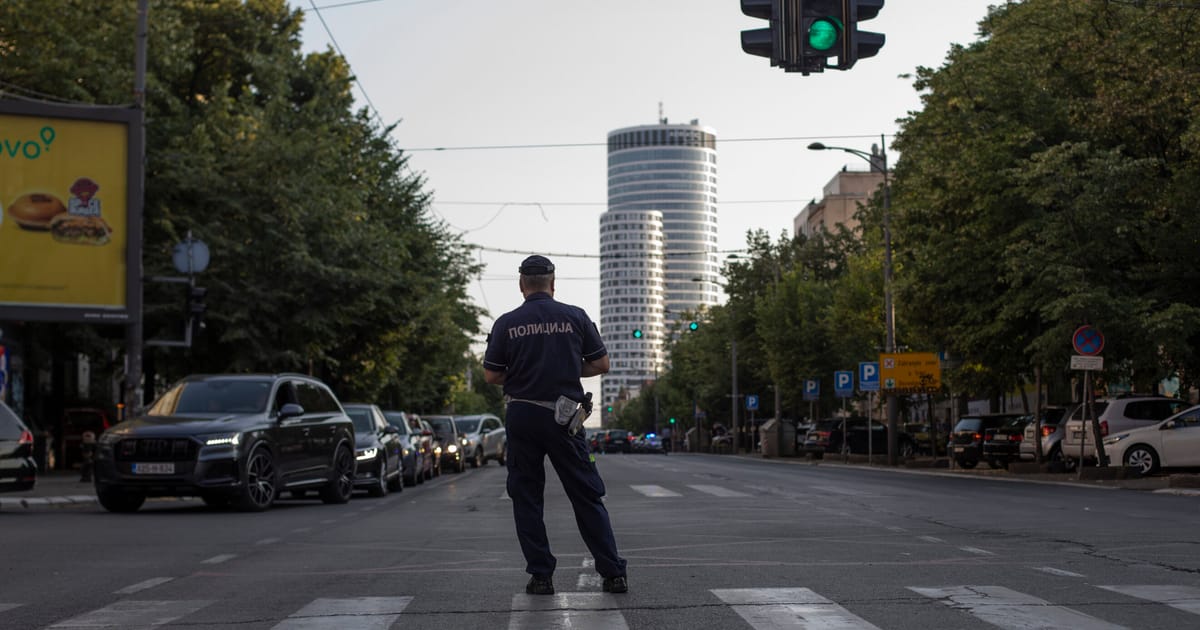 Serbia aresteaza 11 pentru incitarea tensiunilor in atacurile din Berlin si Paris