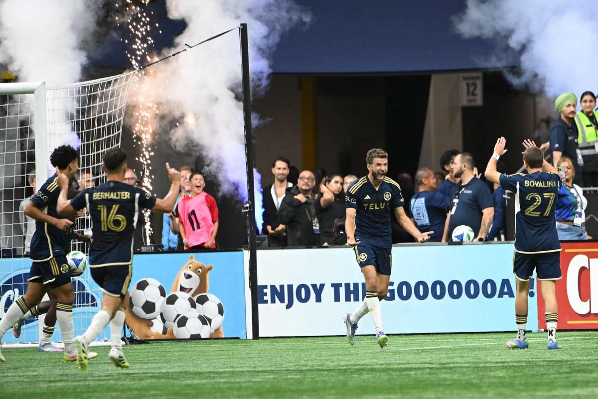 VIDEO Spectacol de Thomas Muller in MLS hattrick la 36 de ani