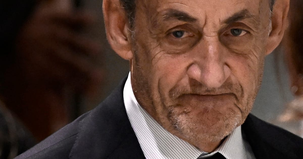 Fostul presedinte Sarkozy incepe inchisoarea marti