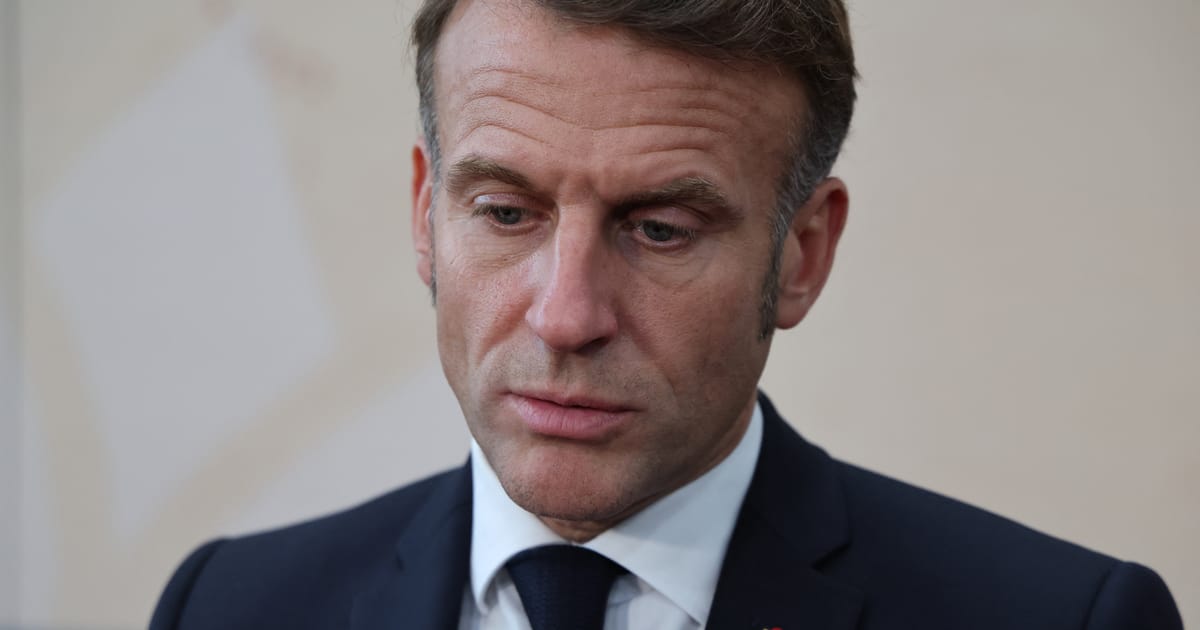 Macron solita premierului sa gaseasca solutii pentru criza