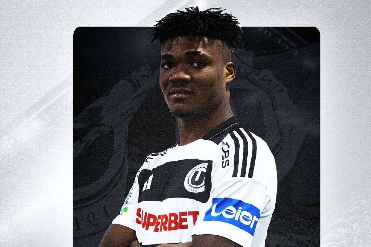 Oficial Universitatea Cluj transfera un jucator nigerian de 19 ani