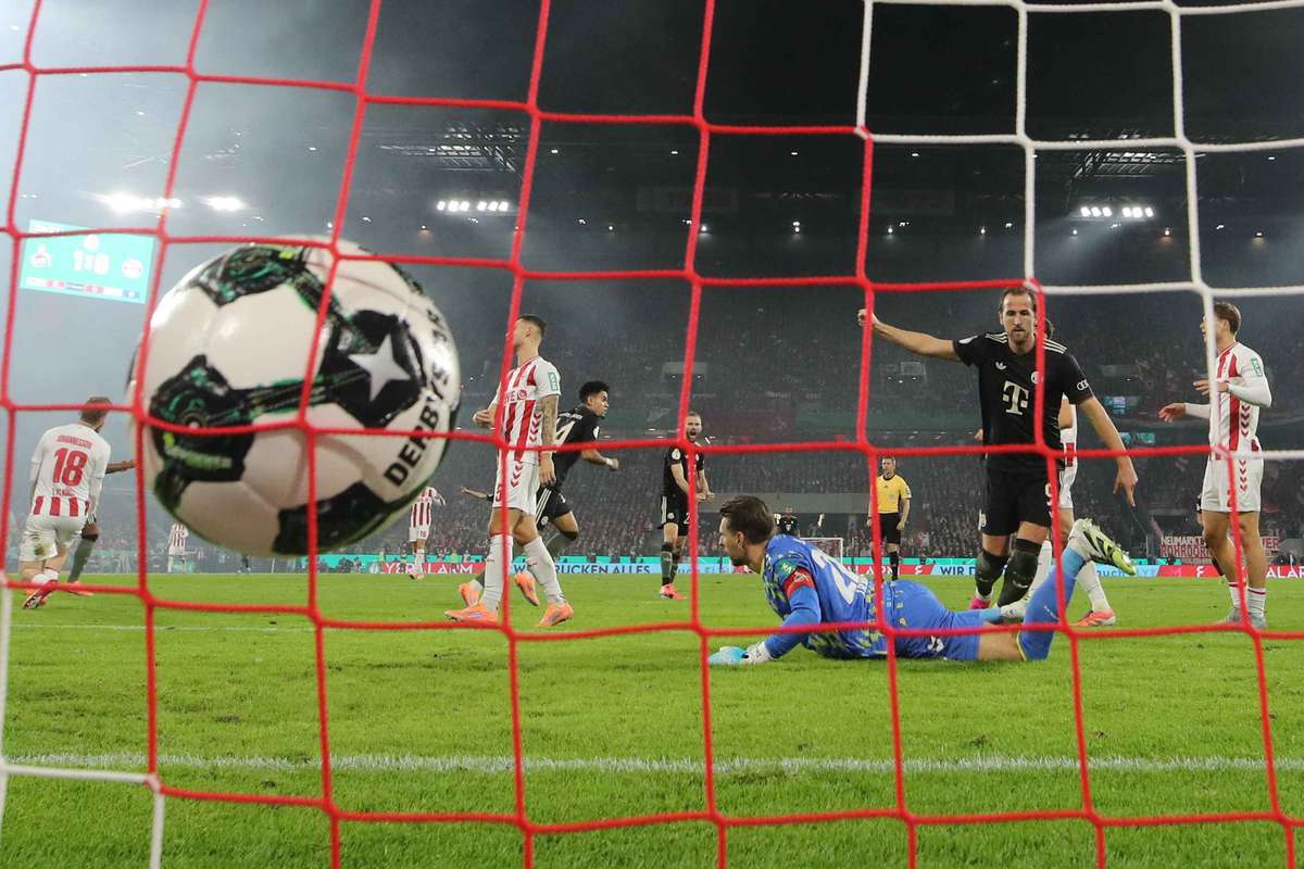 VIDEO Bayern invinge Koln in DFB Pokal si stabilesc record
