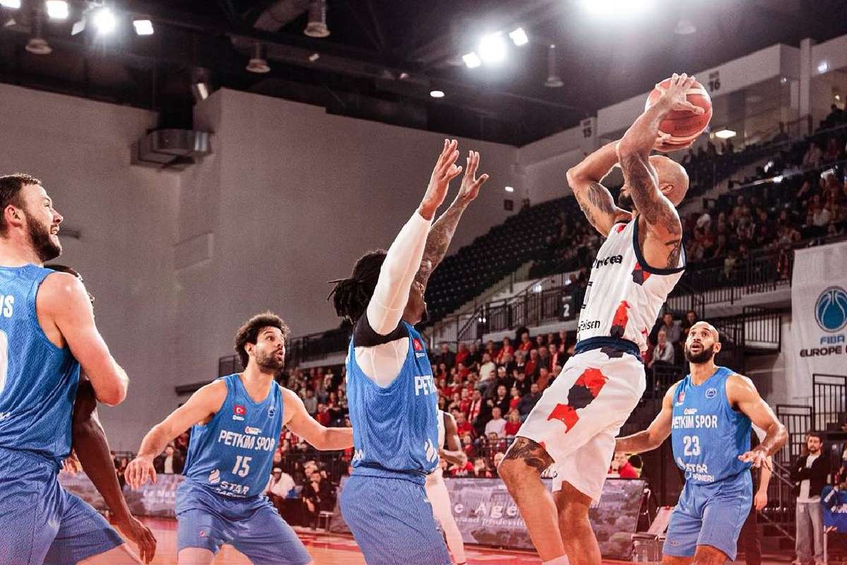 CSM Oradea a castigat grupa si s a calificat in faza urmatoare