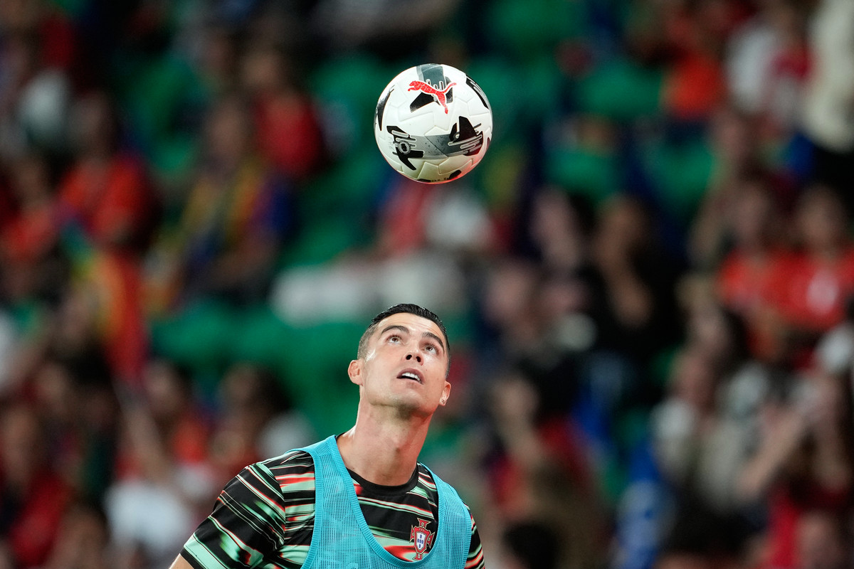 Cristiano Ronaldo va mergela Casa Alba marti