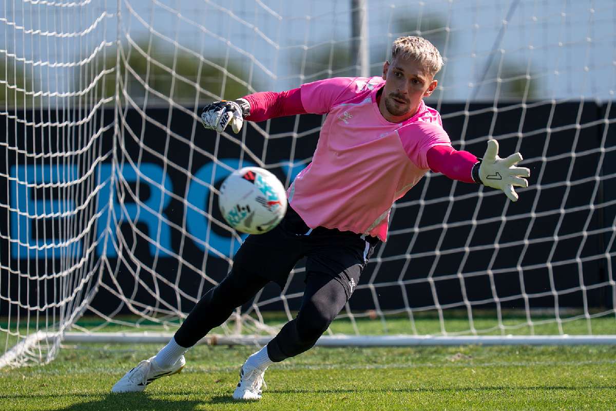 Ingrijorare la Vigo Ionut Radu indisponibil cu Zagreb si incert cu Barcelona