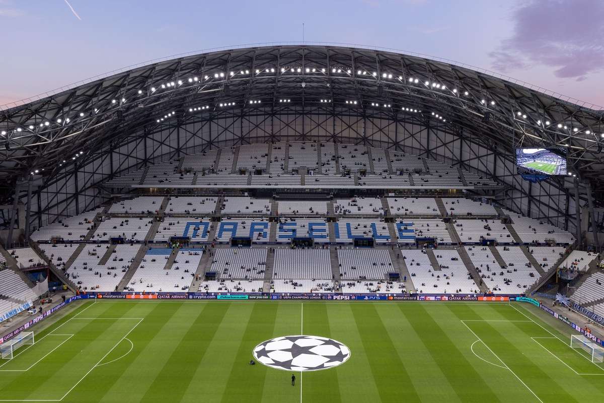 Marseille sancionata de UEFA cu nchiderea parial a stadionului