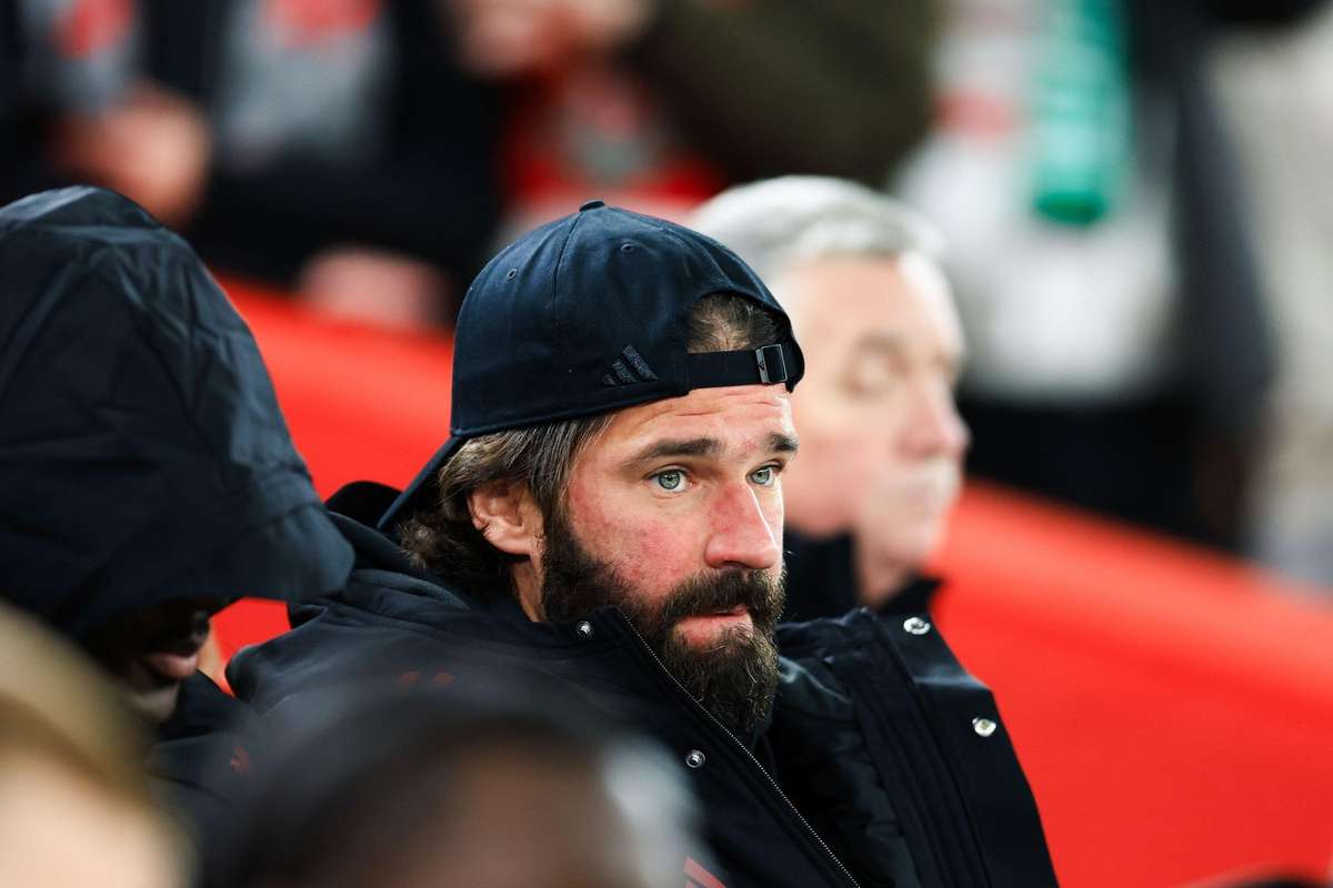Portarul Alisson Becker revine la Liverpool dupa meciuri