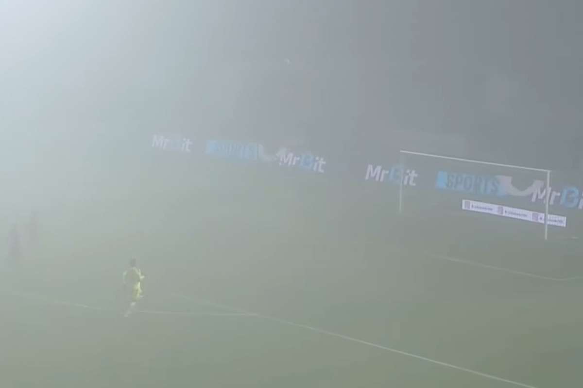 VIDEO Gol fantoma marcat de la mijloc pe ceata