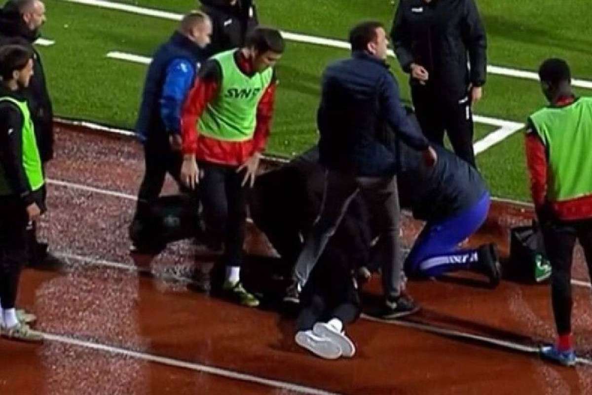 VIDEO Meci abandonat dupa decesul antrenorului sarbesca