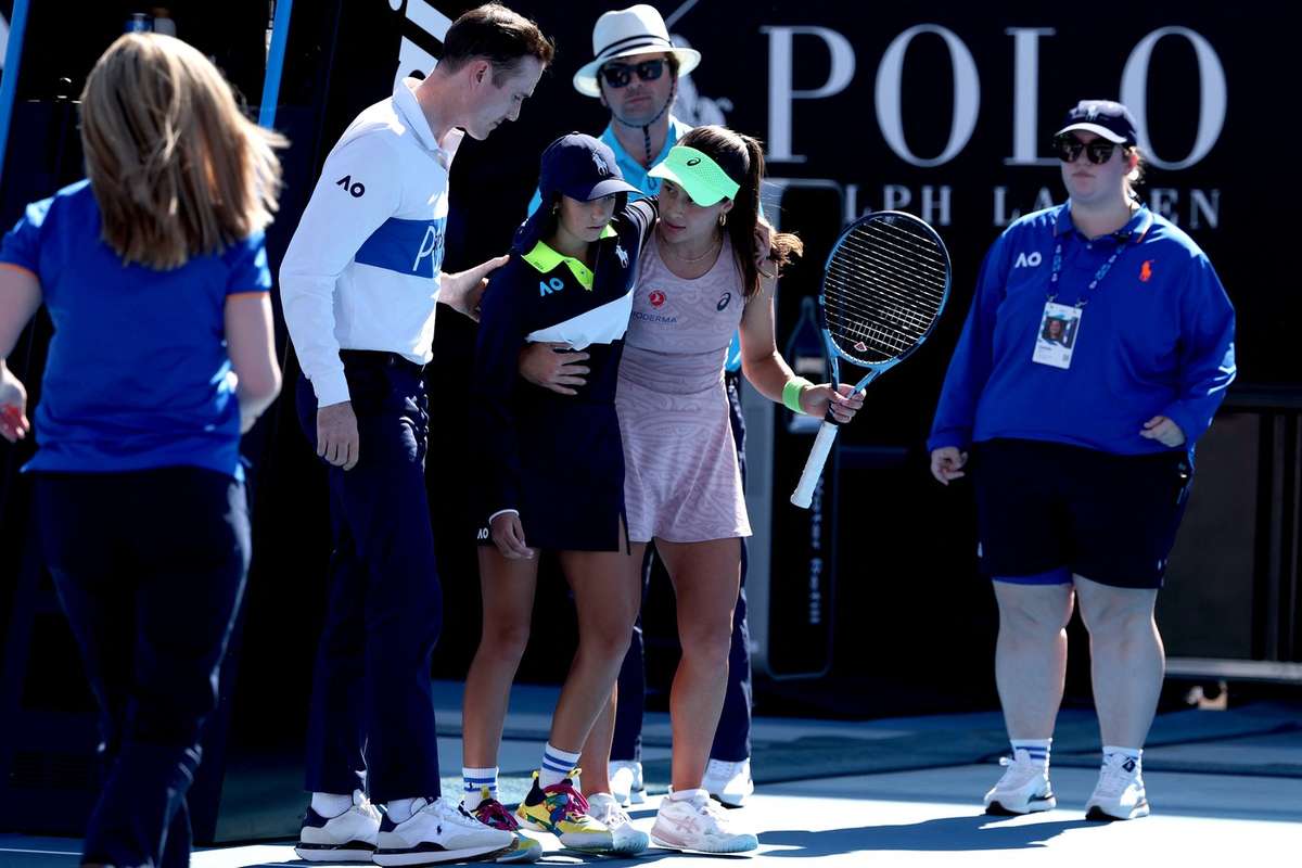 Eroina zilei la Melbourne Sonmez a reactionat rapid cand un copil de mingi a cazut pe teren