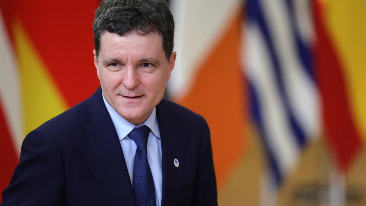 Nicisor Dan explica de ce nu a fost prezent la Davos Activitatea diplomatica nu se limiteaza la o zi o