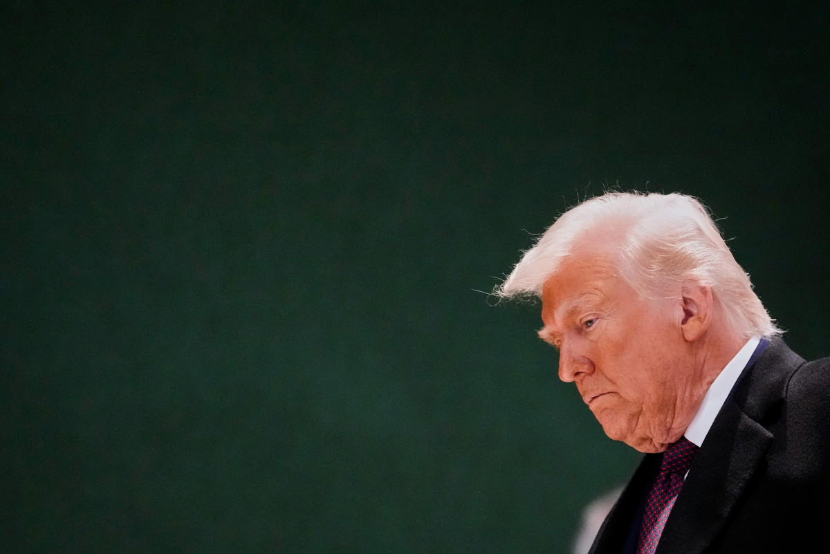Numerele de sondaj ale lui Trump scad in randul grupurilor importante Iata motivele