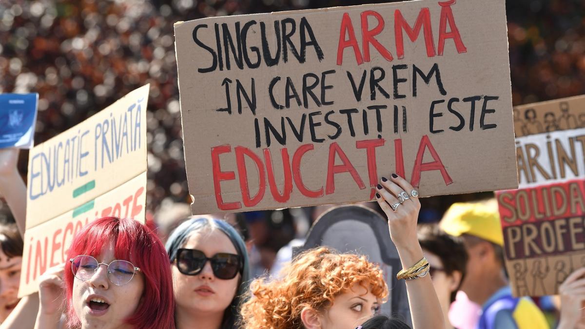 Guvernul a decis bursele studentilor vor ramane limitate la nivelul stabilit in decembrie 2025