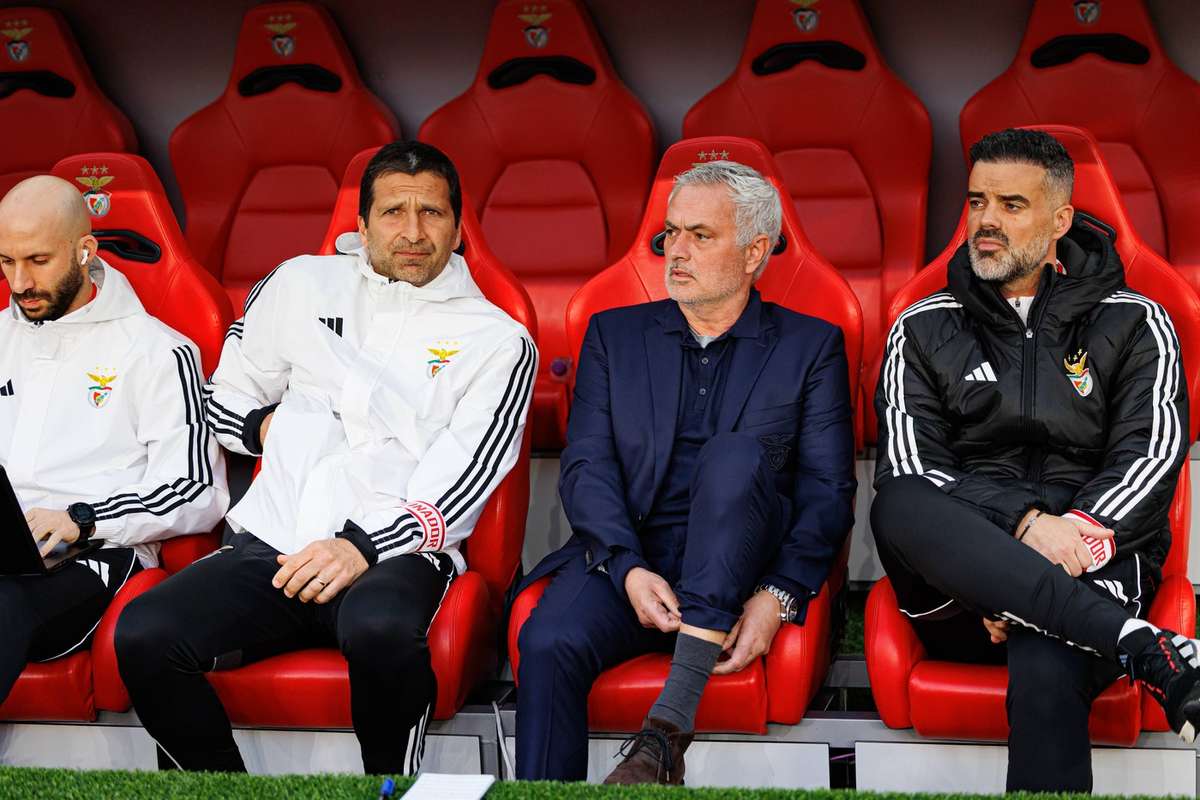 Intoarcerea lui Jose Mourinho pe Bernabeu umbrita de suspendare si scandalul rasismului