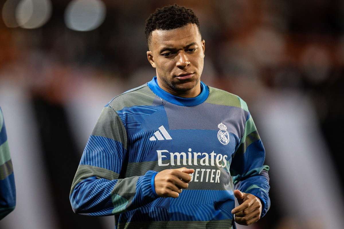 Kylian Mbappe ar putea fi pregatit pentru meciul impotriva Benficai Starul sa intors la antrenamente