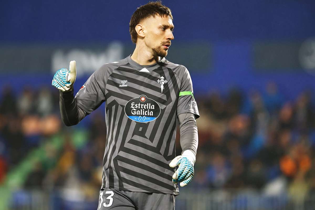 LIVE Cupe Europene PAOK Celta Vigo Ionut Radu titular Fenerbahce infruntata de Nottingham