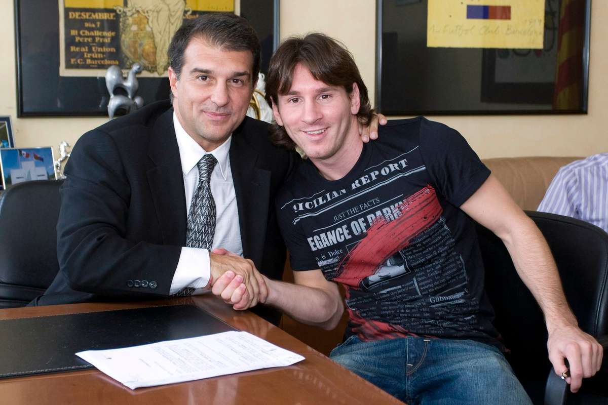 Laporta presedintele Barcelonei Relatia cu Messi nu mai este ca inainte M am dus sa l salut iar el