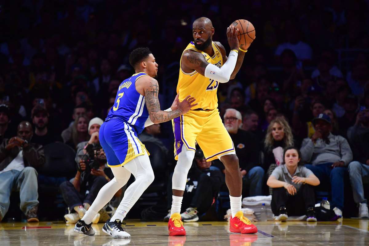 LeBron James jucatorul meciului pentru LA Lakers in victoria impotriva Golden State Warriors