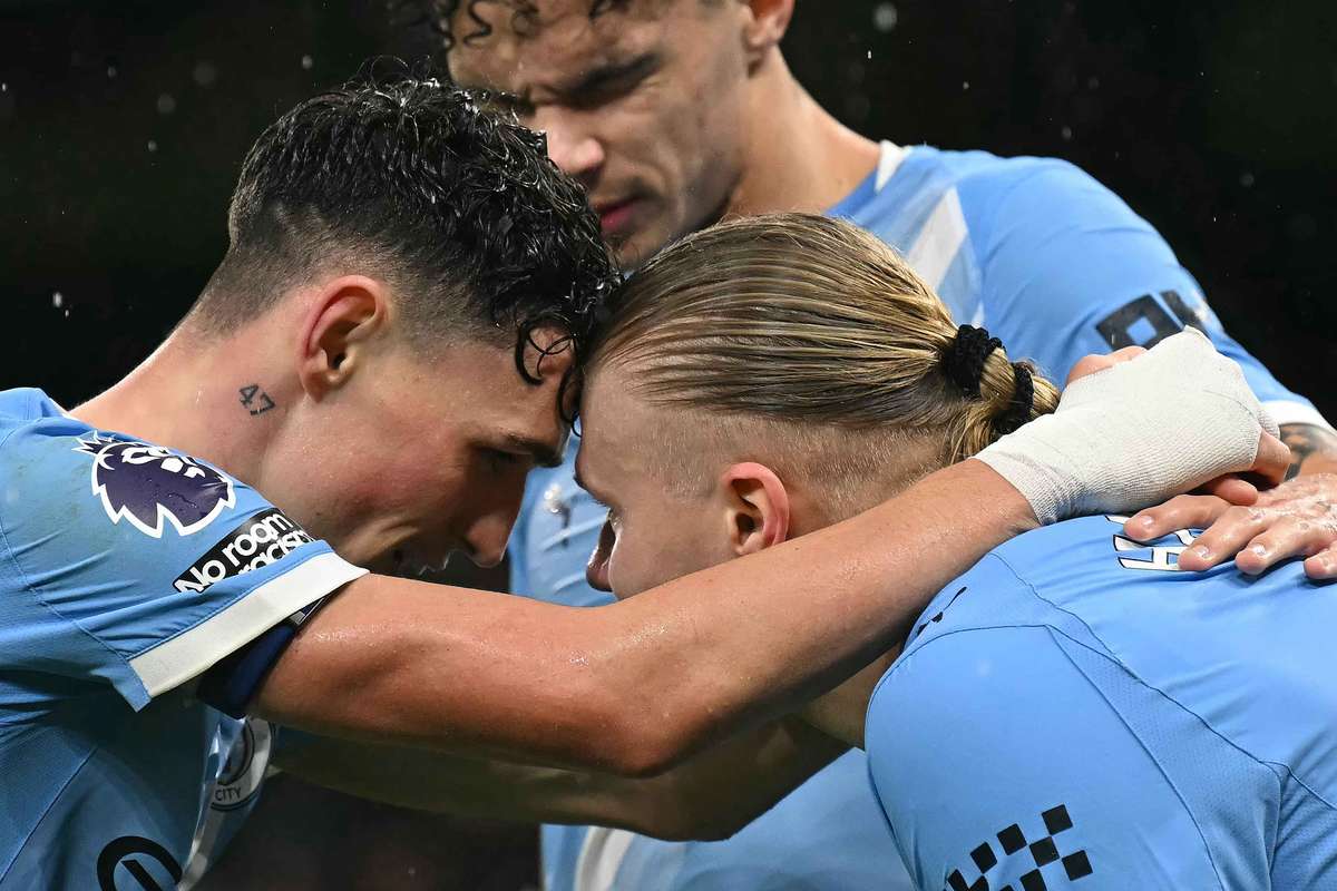 Premier League City invinge Fulham cu stil Record de spectatori egalat Meci intors in 7 minute de la 0 2