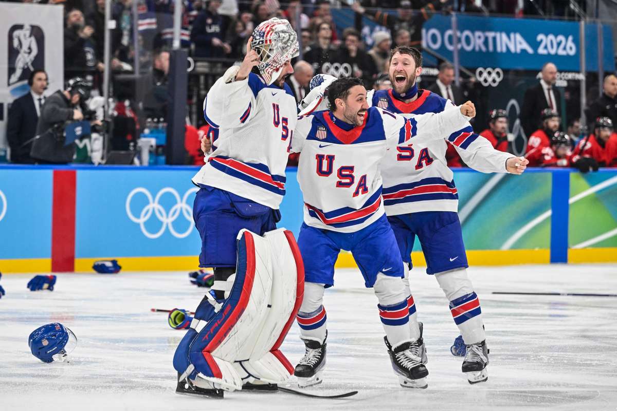 SUA invinge Canada in prelungiri si obtine medalia de aur olimpica la hochei
