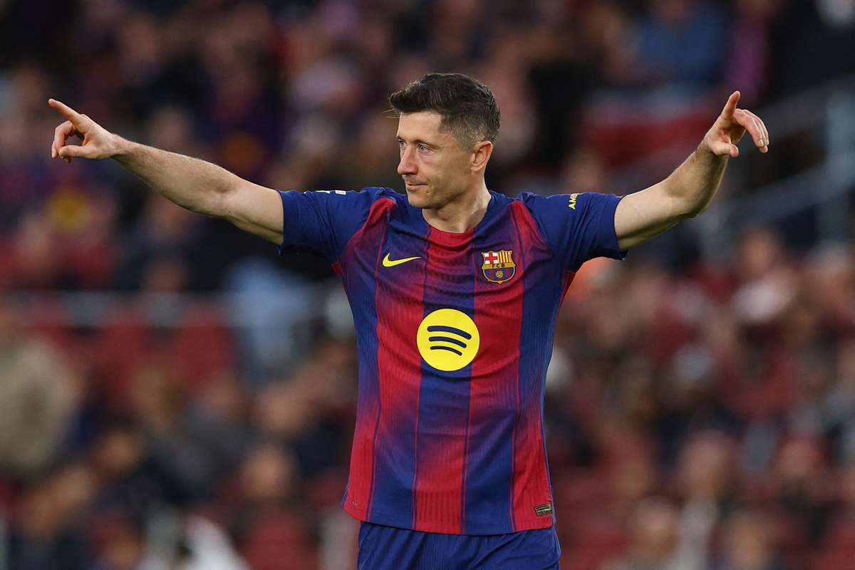Barcelona ii ofera lui Robert Lewandowski un nou contract