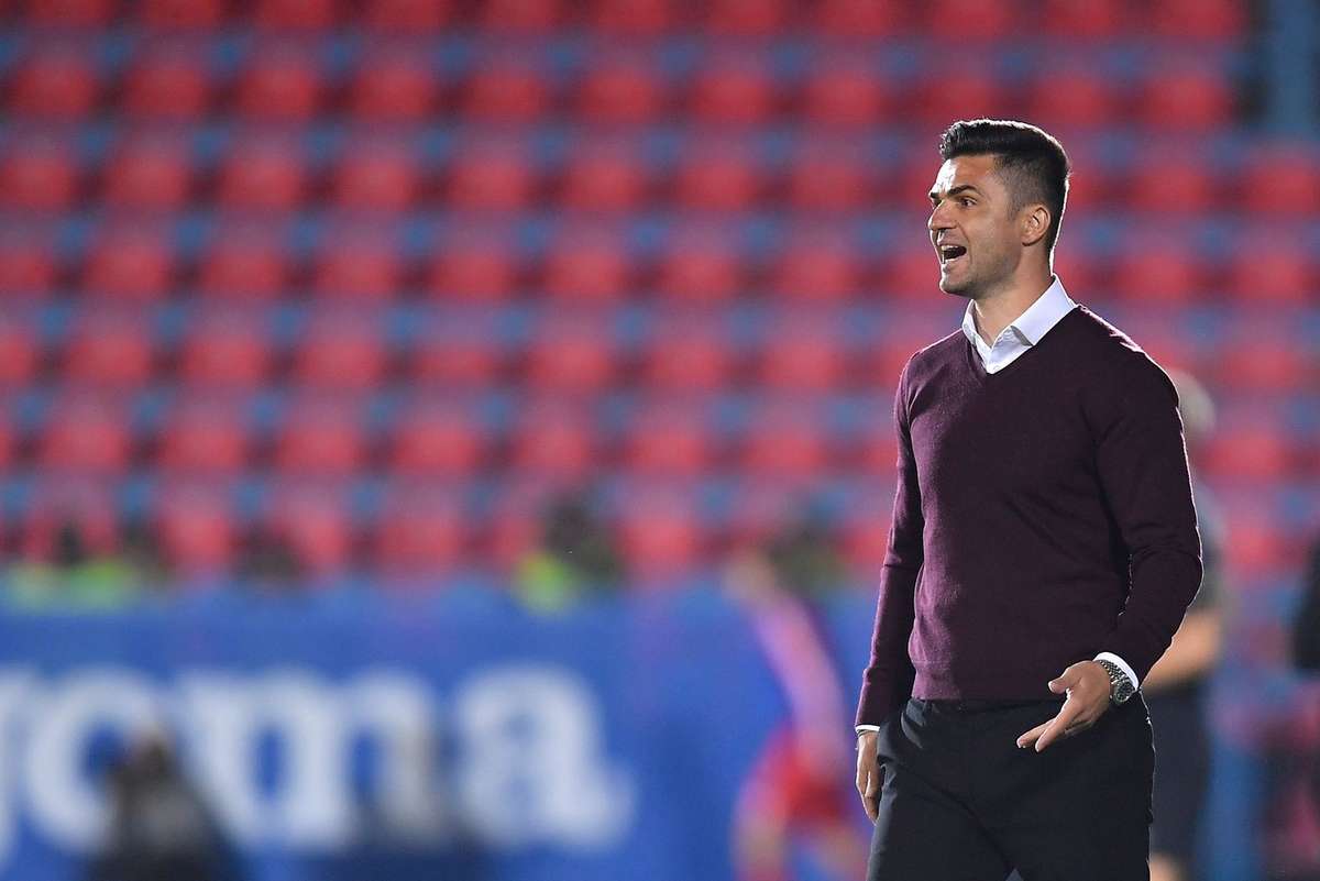 CS Dinamo ii interzice lui Florin Bratu sa semneze cu Metaloglobus