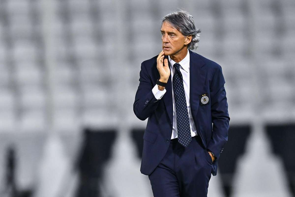 Dificultati pentru Roberto Mancini Antrenorul echipei Al Sadd nu poate sa se intoarca in Qatar din cauza conflictului din Orientul Mijlociu