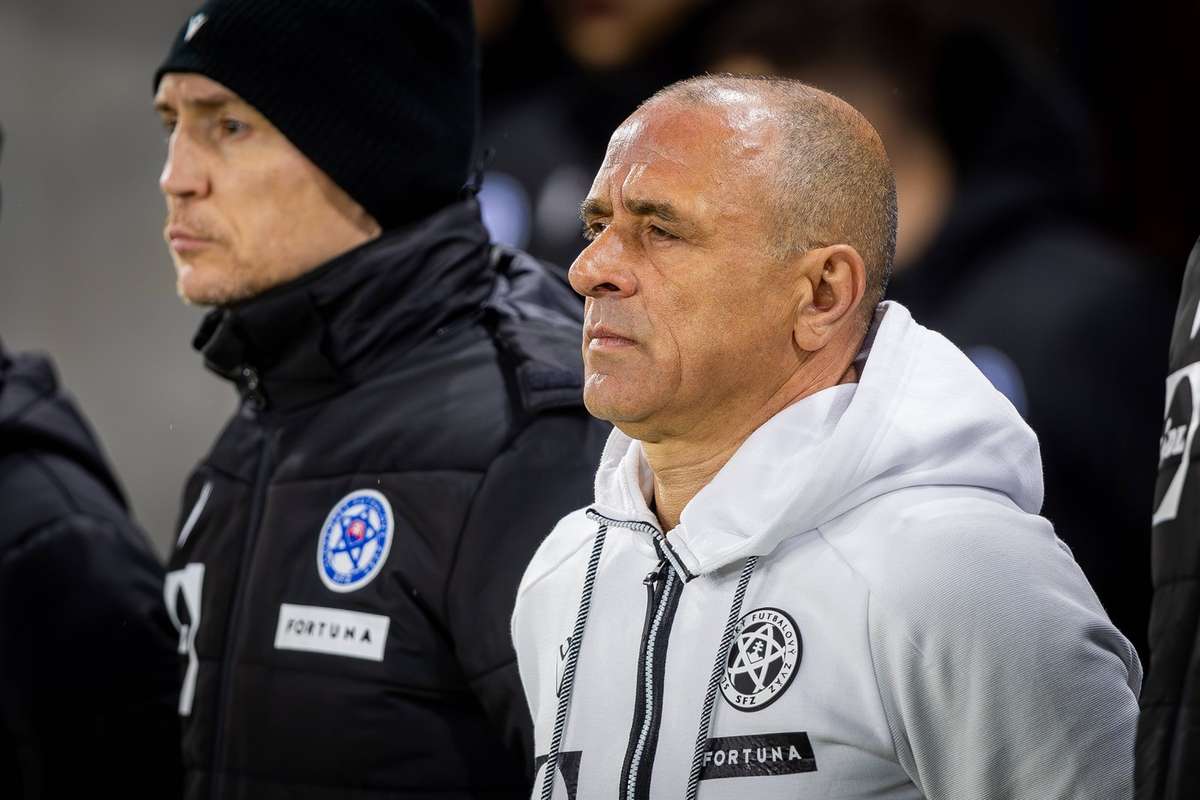 Francesco Calzona solicta o seriozitate deosebita din partea jucatorilor Slovaciei inaintea meciului amical cu Romania