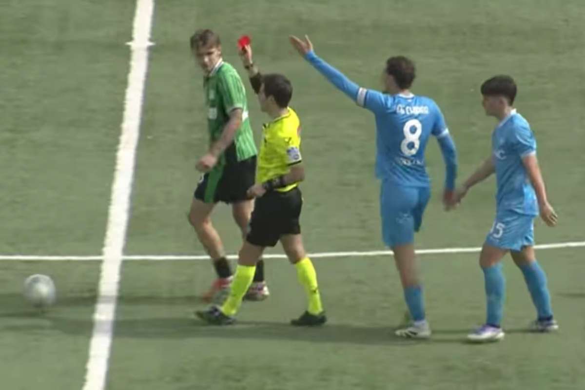 Jucatorul roman care a atacat un arbitru in Italia si a redus pedeapsa