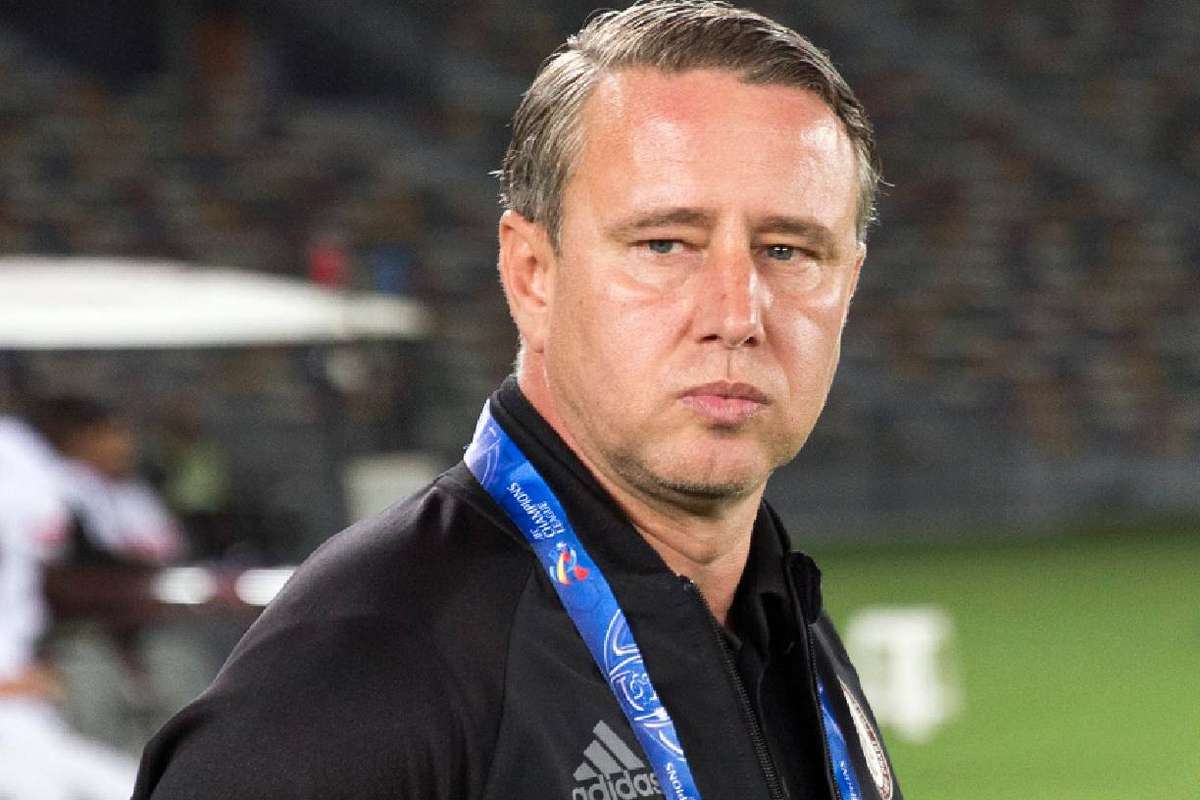 Laurentiu Reghecampf poate ajunge in semifinalele Ligii Campionilor Africii la masa verde