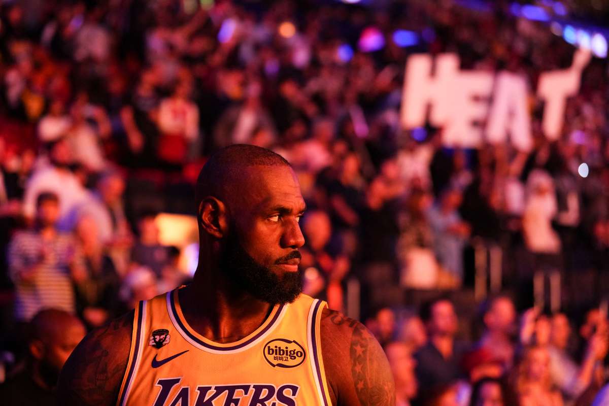 LeBron James regele recordurilor Noua realizare a starului din NBA
