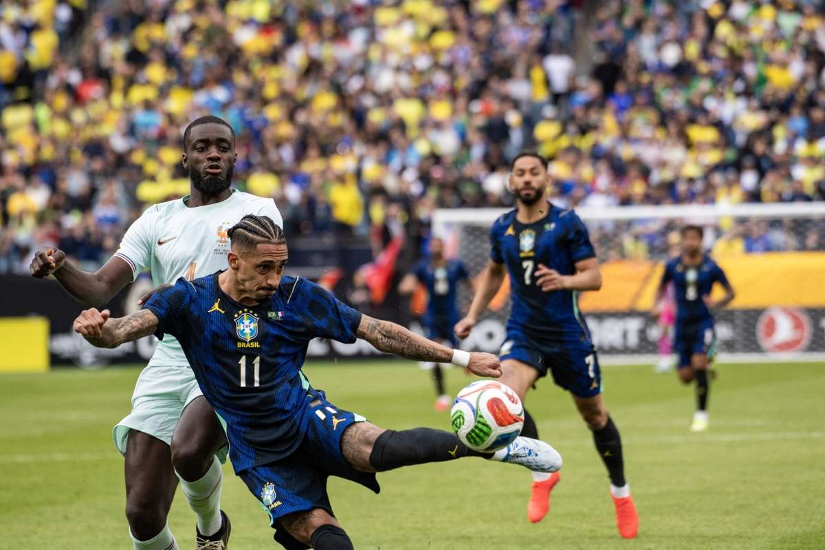 Lovitura pentru Barcelona Raphinha are sanse slabe sa participe la sferturile de finala ale Ligii Campionilor