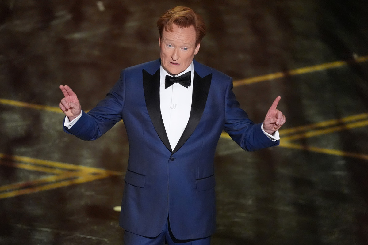 OBrien si Kimmel il satirizeaza pe Trump la Premiile Oscar