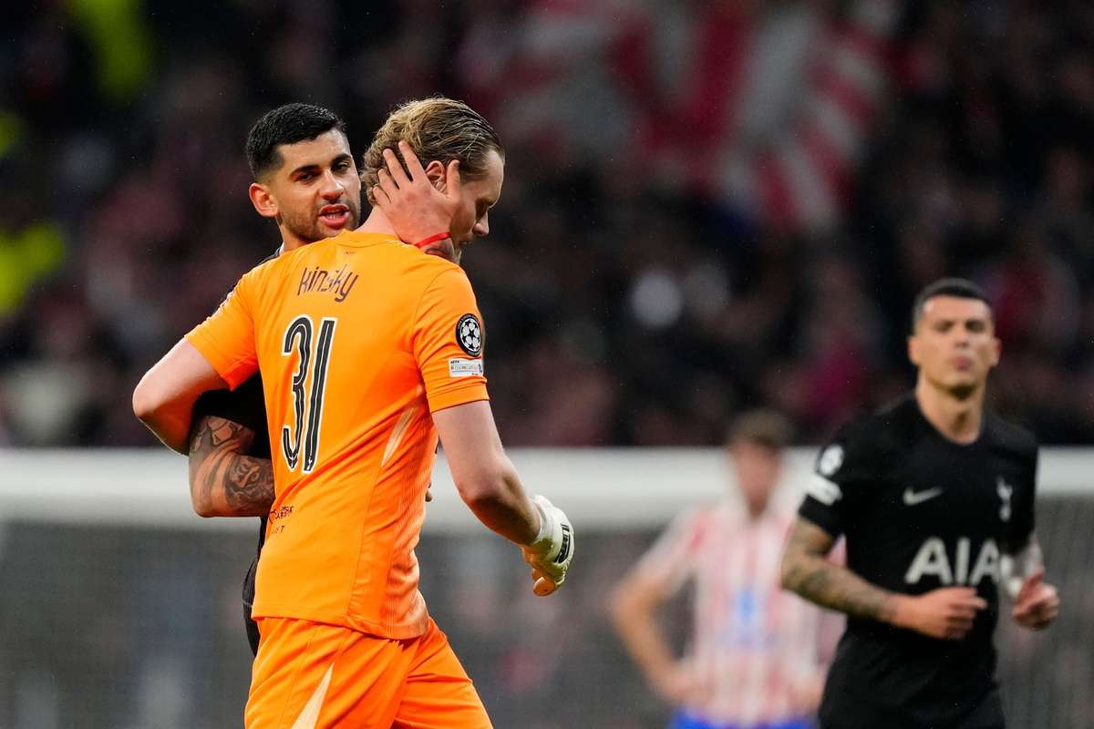 Portarul Antonin Kinsky doreste sa paraseasca Tottenham dupa umilinta din Liga Campionilor