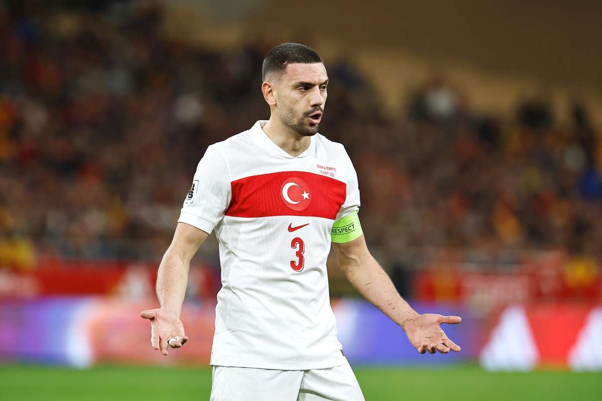 Provocari pentru Turcia inaintea meciului cu Romania doi jucatori de baza absenti de la antrenament