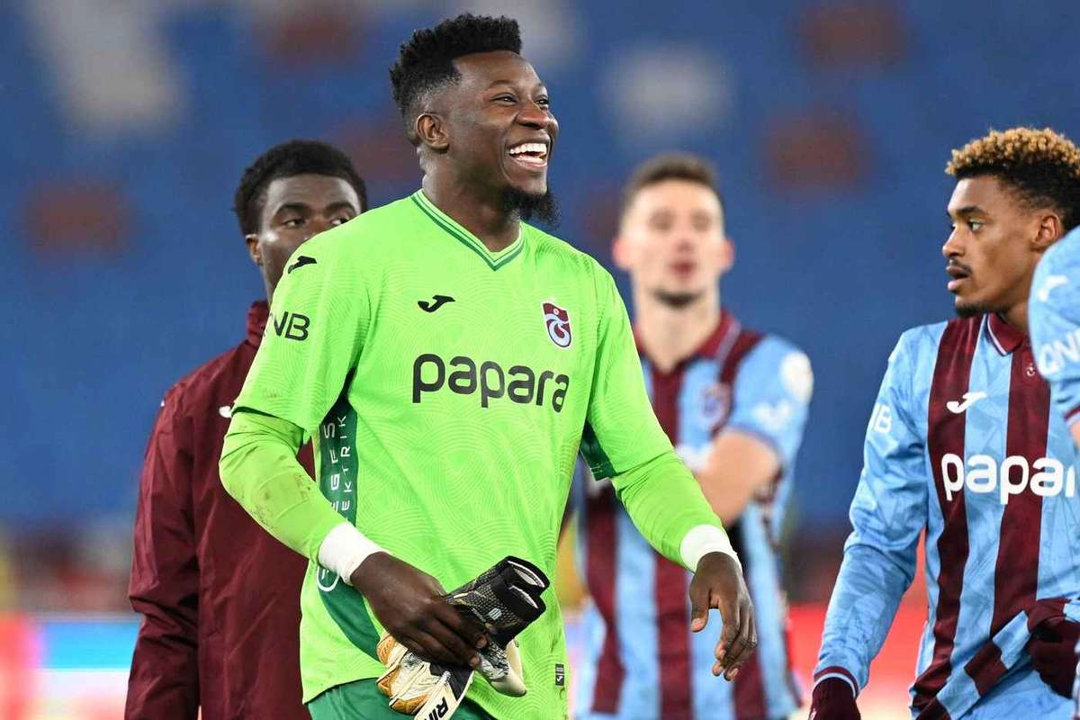 Trabzonspor isi doreste achizitionarea definitiva a lui Onana insa Manchester United cere o suma foarte mare pentru el afirma sursele turcesti