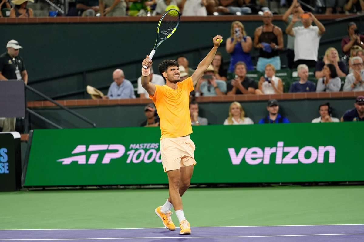 VIDEO Alcaraz lupta si il invinge pe Norrie calificandu se in semifinalele turneului de la Indian Wells