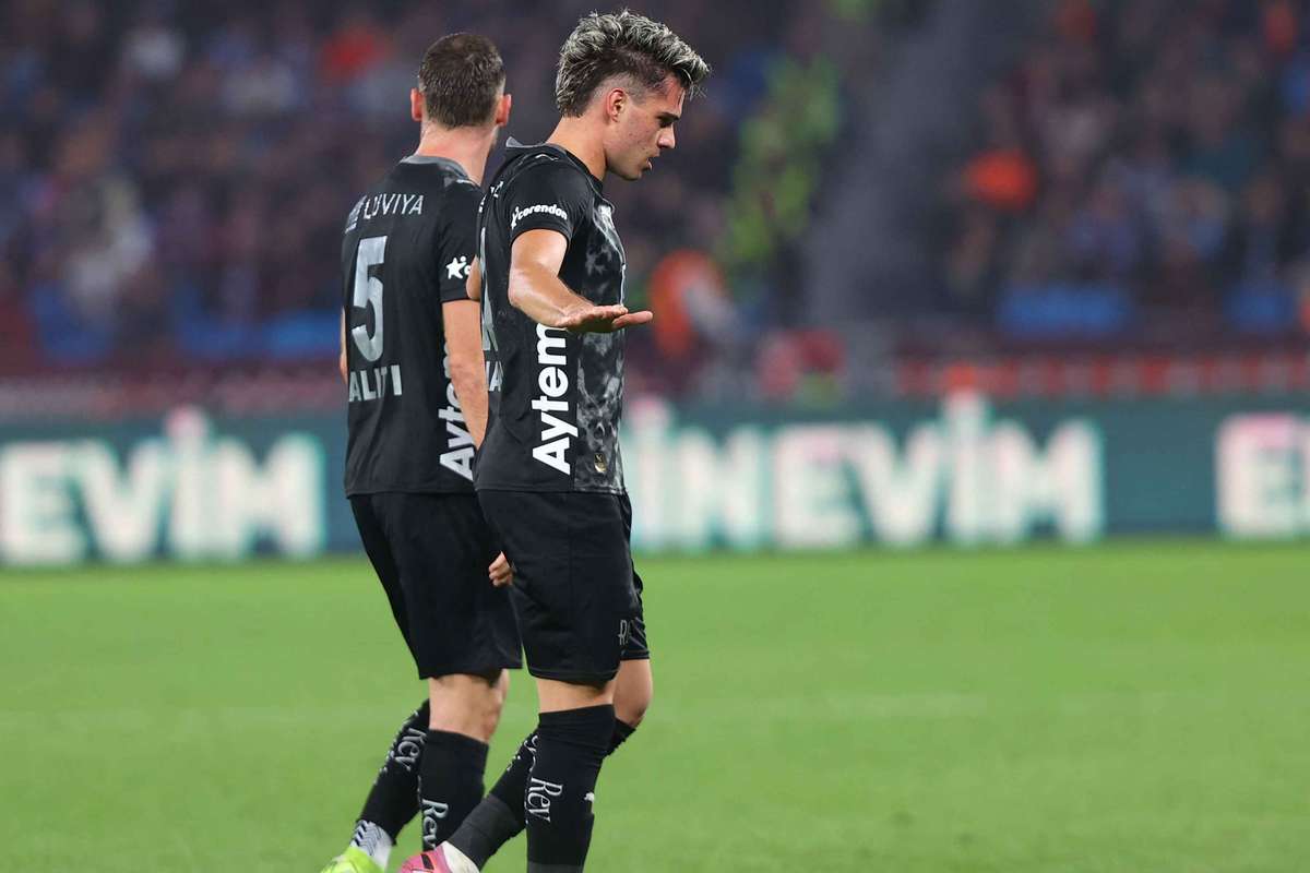 VIDEO Ianis Hagi a inscris direct din lovitura libera in Turcia