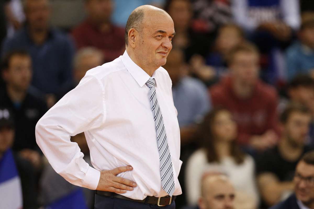 A decedat sarbul Dusko Vujosevic legendarul antrenor al echipei Partizan Belgrad si U BT Cluj