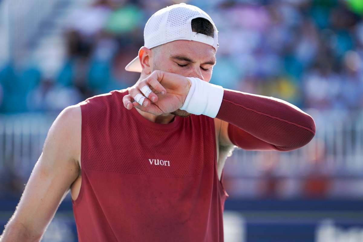 Accidentarea il determina pe Jack Draper sa se retraga din primul tur al Barcelona Open