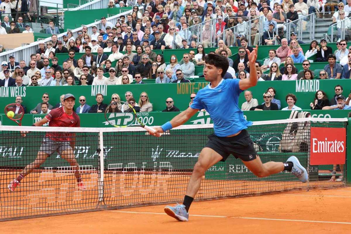 Alcaraz socheaza dupa debutul sau victorios la Monte Carlo Voi pierde locul de numar unu mondial