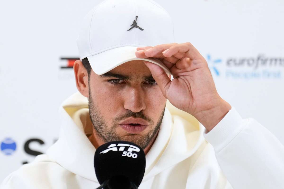 Carlos Alcaraz ar putea sa piarda si Wimbledon Prognoze sumbre din partea specialistilor spanioli