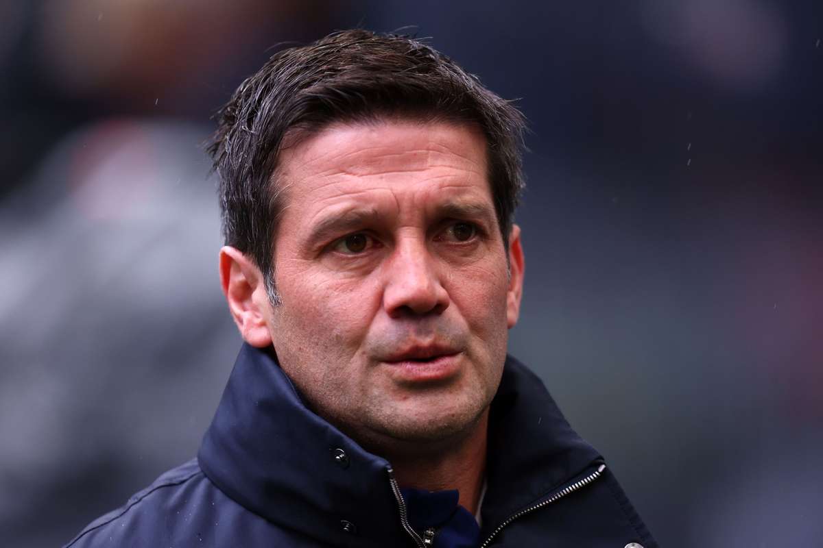 Mesajul lui Cristi Chivu pentru Mircea Lucescu Ie sprijin pe el si pe familia lui