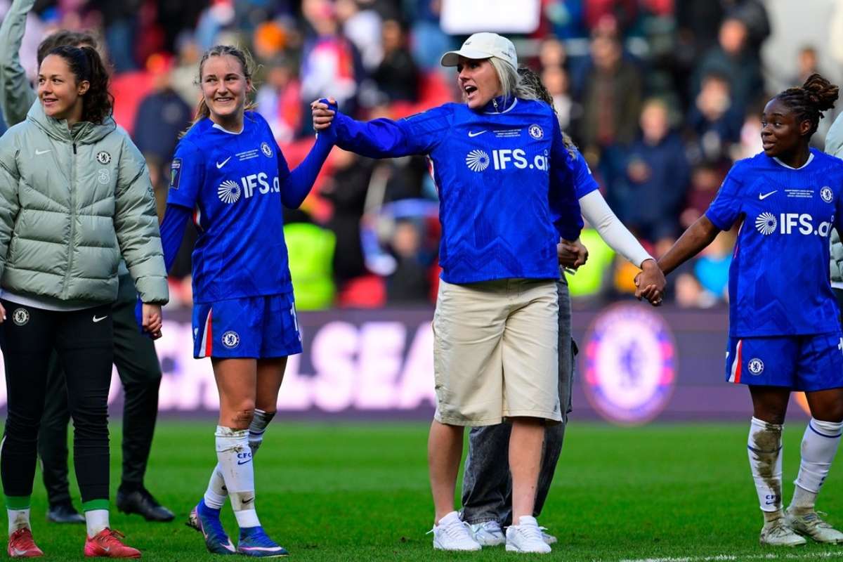 Millie Bright legenda lui Chelsea si a echipei Angliei si a declarat retragerea
