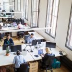 Romanii ar putea beneficia de o noua zi libera legala Liberalii au initiat un proiect in acest sens