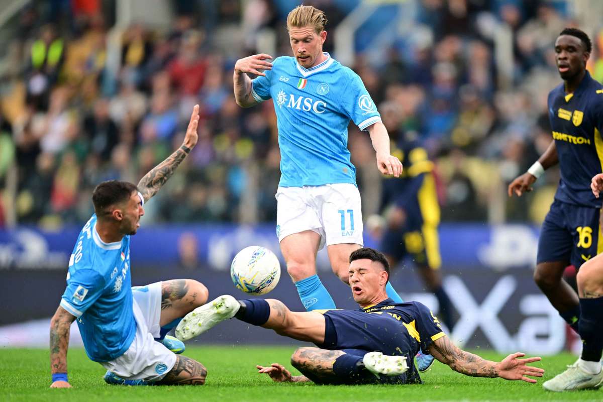 Si Napoli intampina dificultati in Serie A Echipa lui Chivu poate sa se desprinda in fruntea clasamentului