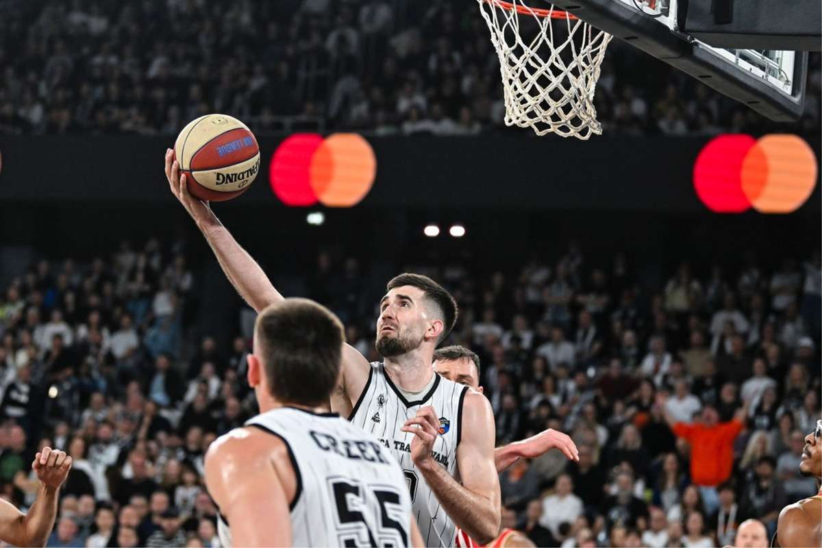 U BT Cluj Napoca si CSM CSU Raiffeisen Oradea sau calificat in semifinalele Ligii Nationale