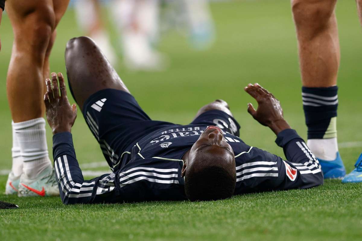 Accidentarea lui Mendy Fundasul de la Real Madrid va lipsi o perioada ndelungata