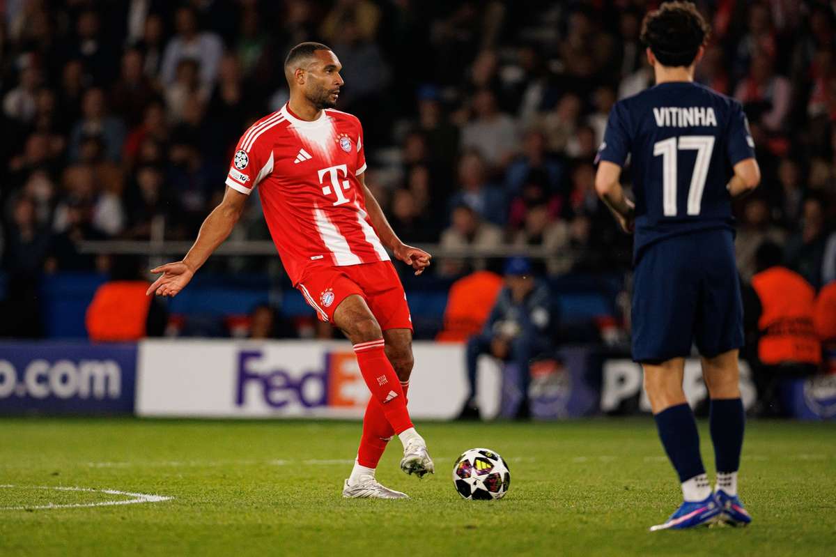 Bayern Munchen va imbraca echipamentul pentru sezonul viitor in returul cu PSG din Liga Campionilor