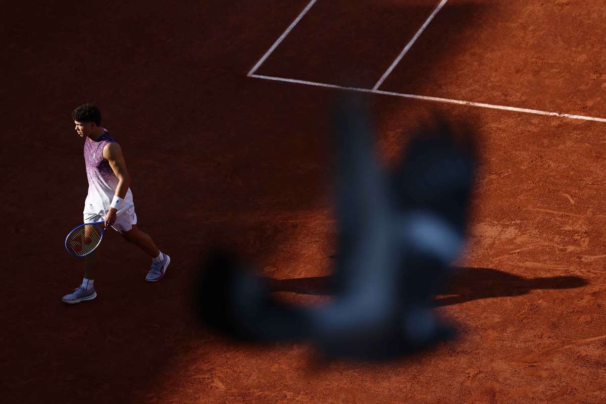 Ben Shelton eliminat in runda a doua la Roland Garros